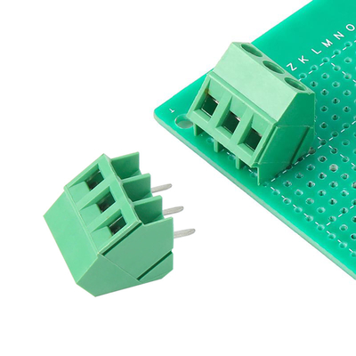 5.0mm Pitch PCB Soldagem Conectores de montagem de parafuso Blocos terminais 45° Entrada lateral