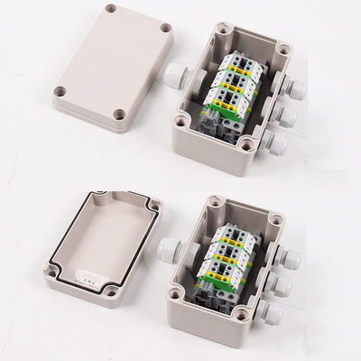 IP65 Caixa de junção de cabo à prova d'água 80*130*70mm com UK2.5B Din Rail Terminal Blocks 1 em 3 fora