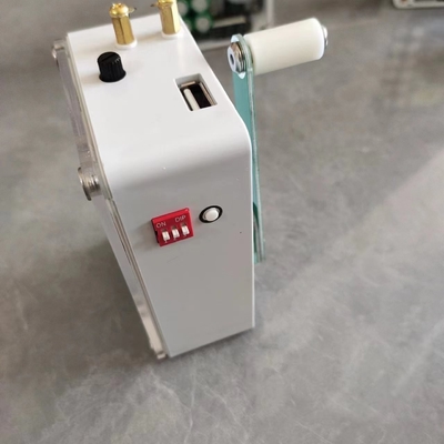 Caixa de gerador de mão Banco de energia de emergência Carregador de telefone USB Lighter Fornecimento de energia manual