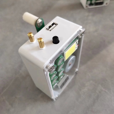 Caixa de gerador de mão Banco de energia de emergência Carregador de telefone USB Lighter Fornecimento de energia manual