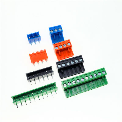 Os blocos de terminais Pluggable 5.08mm espaçando azuis do parafuso do PWB obstruem + ângulo direito Pin Header