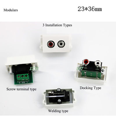 A combinação audio dos multimédios de VGA RJ45 estala acima a caixa de tomada à terra dos soquetes de bronze do assoalho impermeável