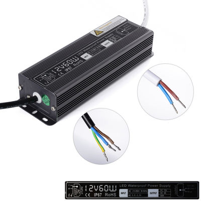 A C.C. 12V 60W que ilumina o motorista impermeável Power Supply IP67 do diodo emissor de luz do transformador entrou o adaptador de AC170-250V para a tira do diodo emissor de luz