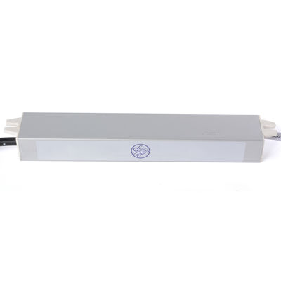 A C.C. 12V 20W que ilumina o motorista impermeável Power Supply IP67 do diodo emissor de luz do transformador entrou o adaptador de AC170-250V para a tira do diodo emissor de luz