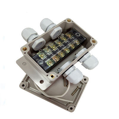 Caixa de junção impermeável 100*68*50mm da distribuição de cabo IP65 com a montagem da parede das maneiras dos blocos de terminais 3