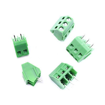 5.0mm Pitch PCB Soldagem Conectores de montagem de parafuso Blocos terminais 45° Entrada lateral