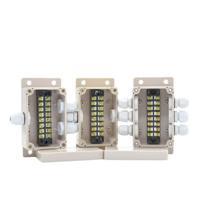 Caixa de junção impermeável 100*68*50mm da distribuição de cabo IP65 com a montagem da parede das maneiras dos blocos de terminais 3